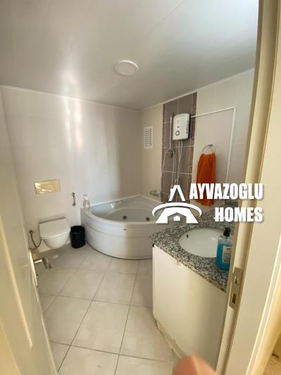 Image No.5-4 Bed Apartment for sale