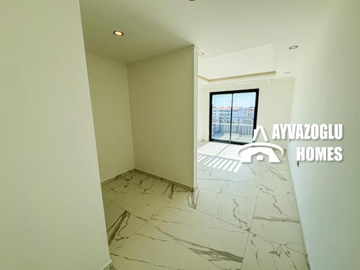 Image No.13-3 Bed Apartment for sale