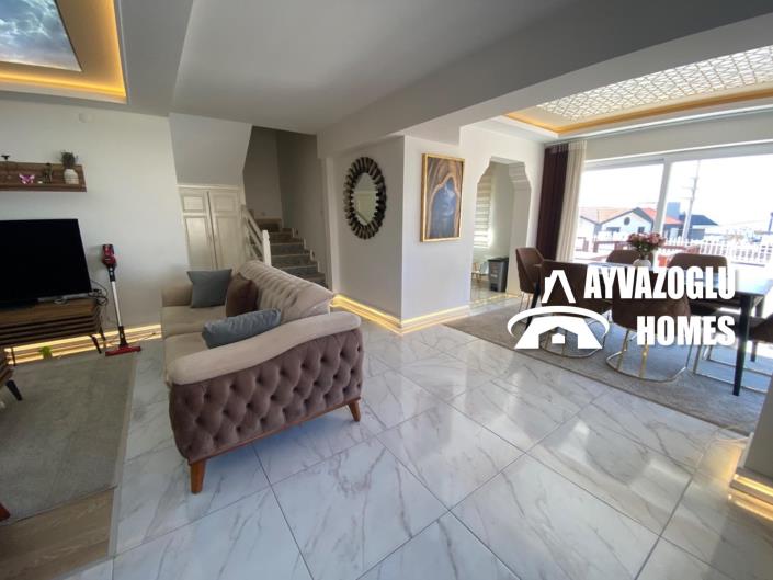 Image No.7-3 Bed Villa for sale