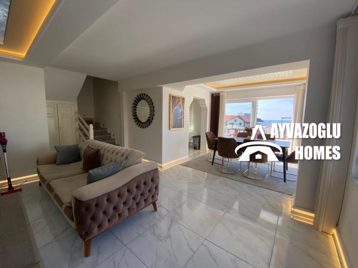 Image No.28-3 Bed Villa for sale