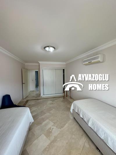 Image No.12-2 Bed Apartment for sale