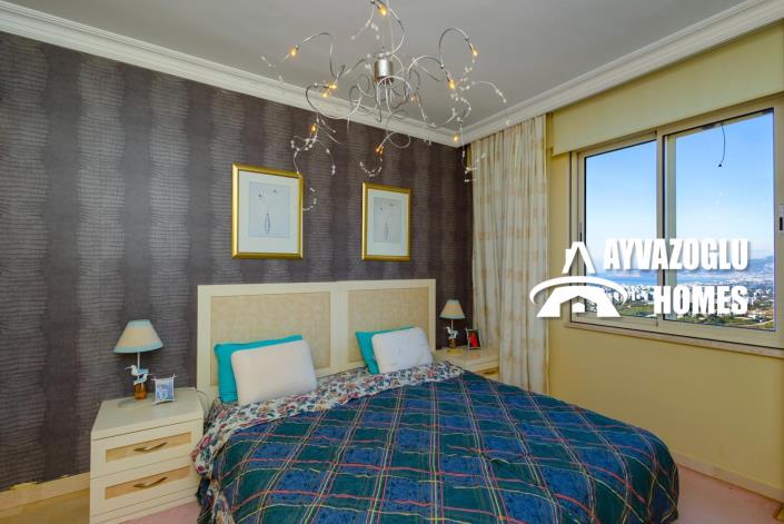 Image No.13-3 Bed Apartment for sale