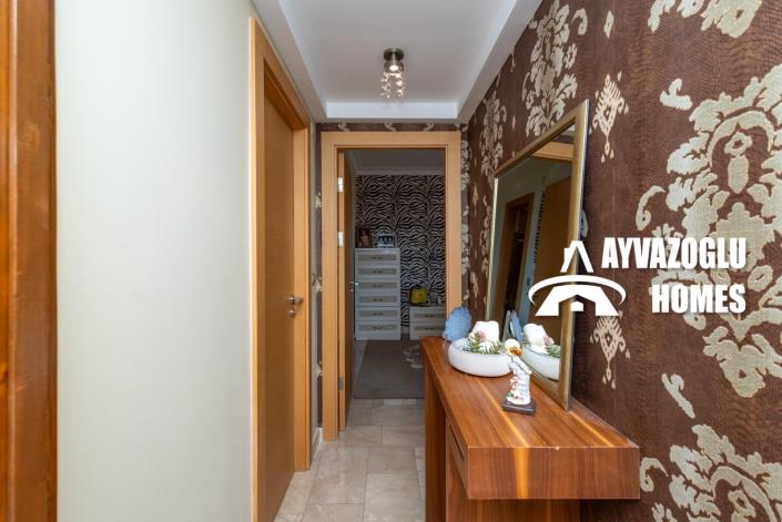 Image No.21-3 Bed Apartment for sale