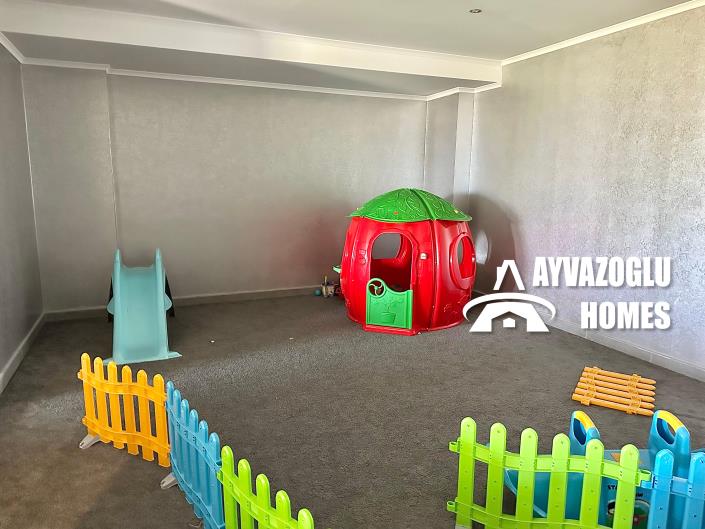 Image No.25-4 Bed Apartment for sale