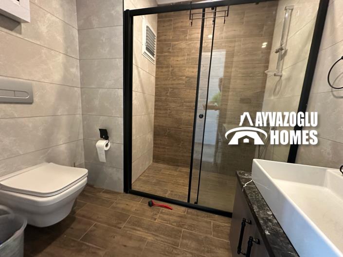 Image No.20-4 Bed Apartment for sale