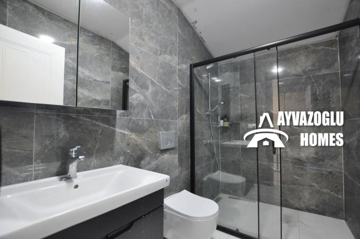 Image No.18-3 Bed Apartment for sale