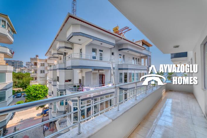 Image No.3-3 Bed Apartment for sale