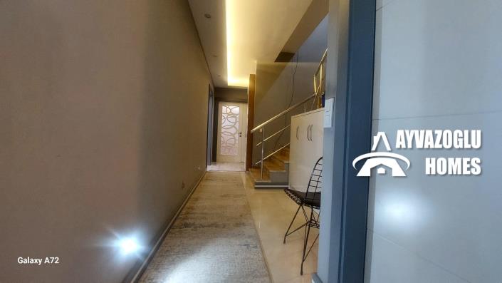 Image No.27-4 Bed Duplex for sale