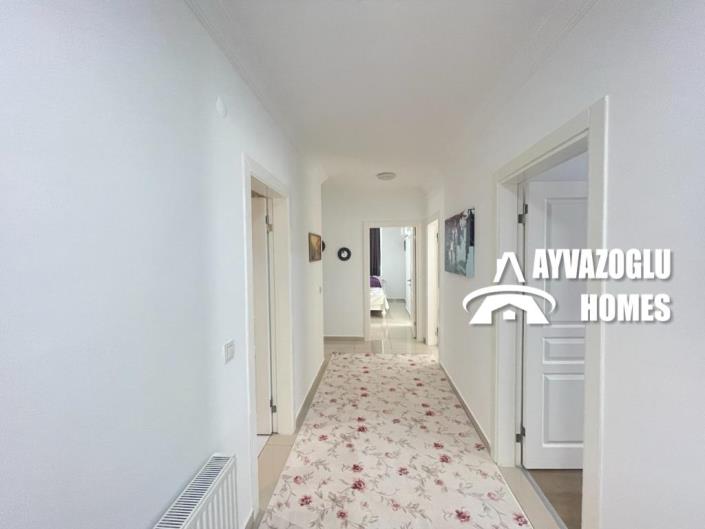 Image No.7-3 Bed Apartment for sale