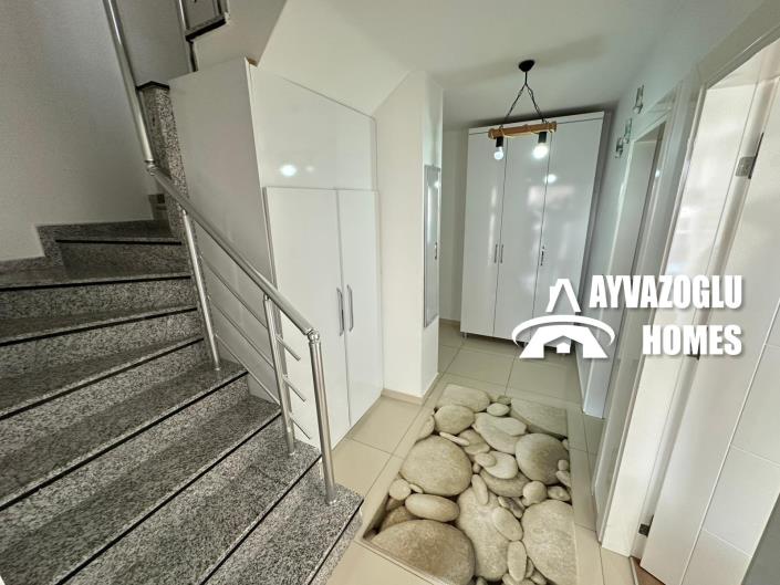 Image No.17-3 Bed Apartment for sale