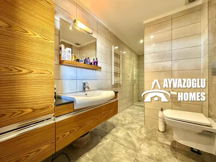 Image No.18-3 Bed Penthouse for sale