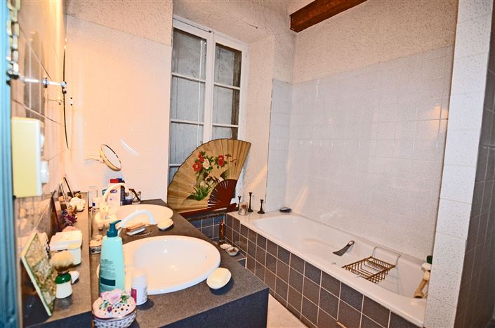 Image No.20-6 Bed House for sale