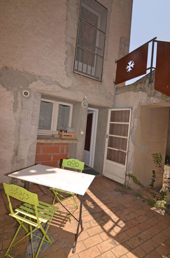 Image No.2-Maison de 2 chambres à vendre à Caunes-Minervois