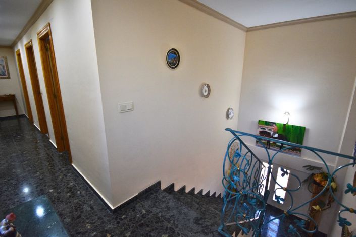 Image No.7-5 Bed Villa for sale