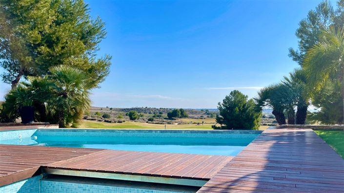 Image No.2-Villa de 5 chambres à vendre à El Valle Golf Resort