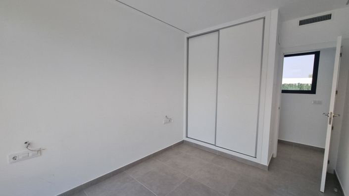 Image No.22-2 Bed Villa for sale