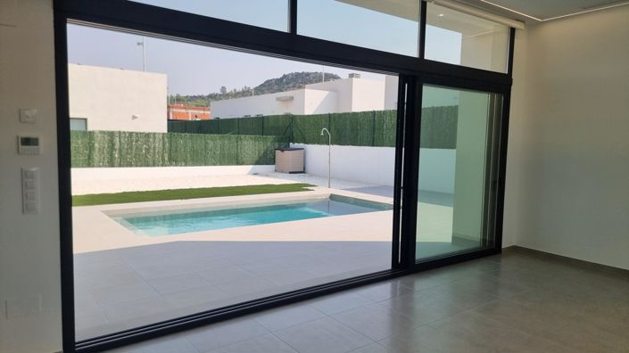 Image No.4-2 Bed Villa for sale