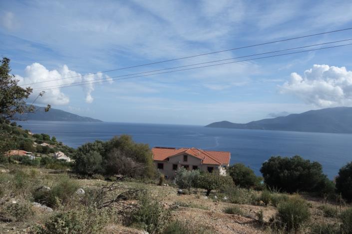 Image No.2-Terre à vendre à Agia Efimia