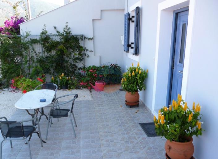 Image No.4-Maison de 3 chambres à vendre à Karavomilos