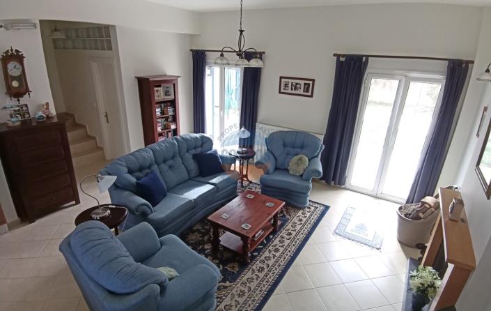 Image No.7-Maison de 3 chambres à vendre à Karavomilos