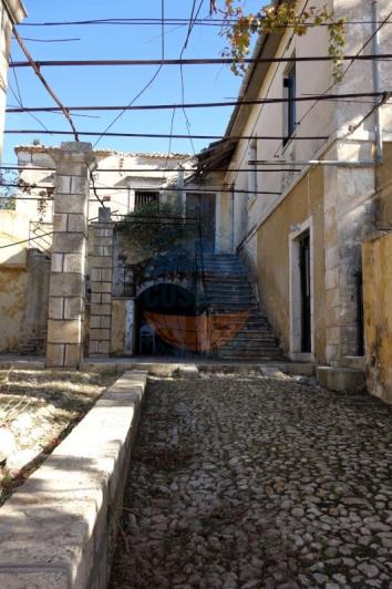 Image No.4-Manoir de 7 chambres à vendre à Svoronata