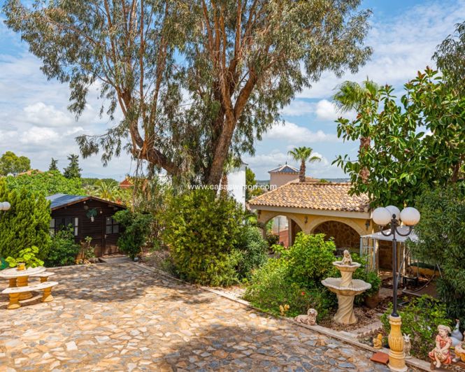 Image No.12-4 Bed Villa for sale