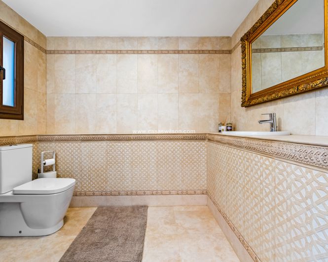 Image No.25-4 Bed Villa for sale