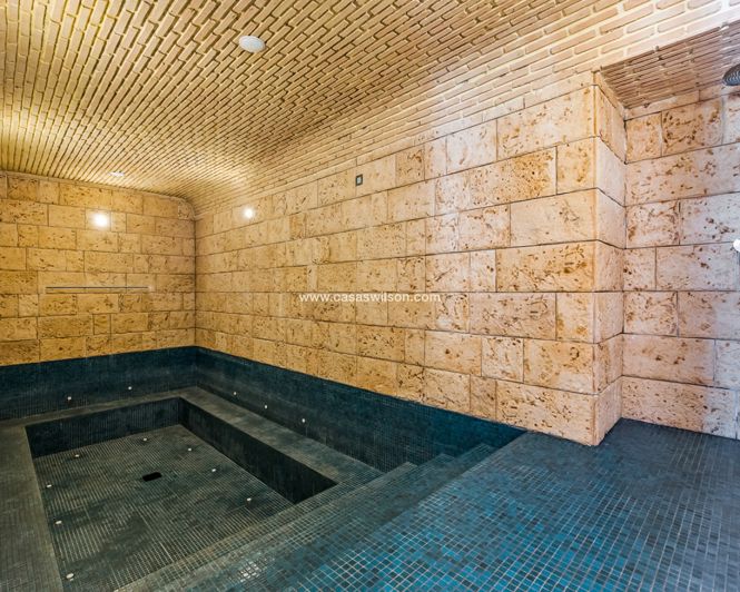 Image No.26-4 Bed Villa for sale