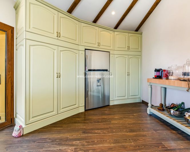 Image No.9-4 Bed Villa for sale