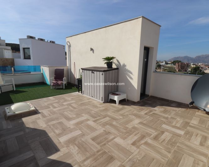 Image No.10-2 Bed Villa for sale