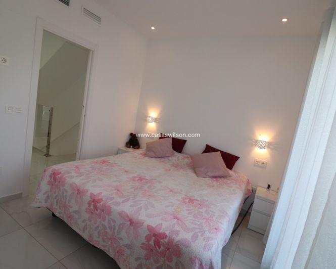 Image No.29-2 Bed Villa for sale