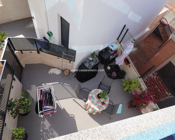 Image No.40-2 Bed Villa for sale