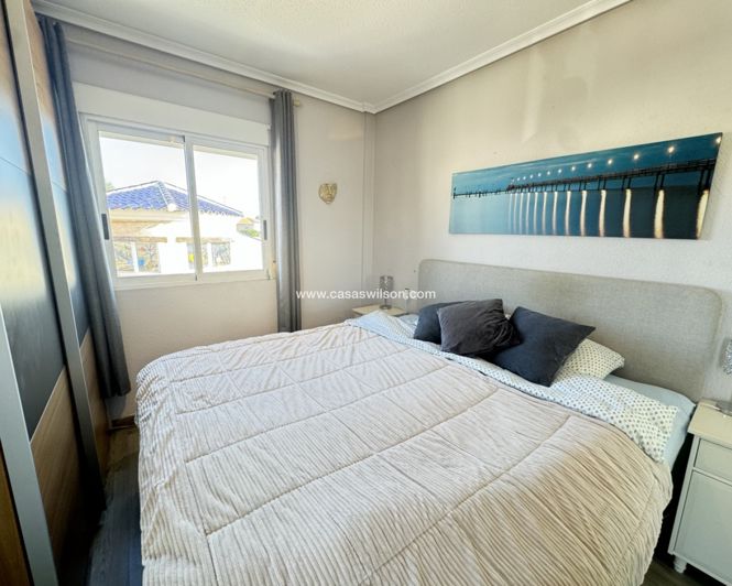 Image No.17-4 Bed Villa for sale