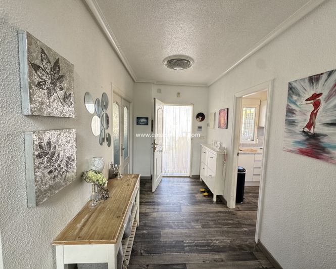 Image No.5-4 Bed Villa for sale