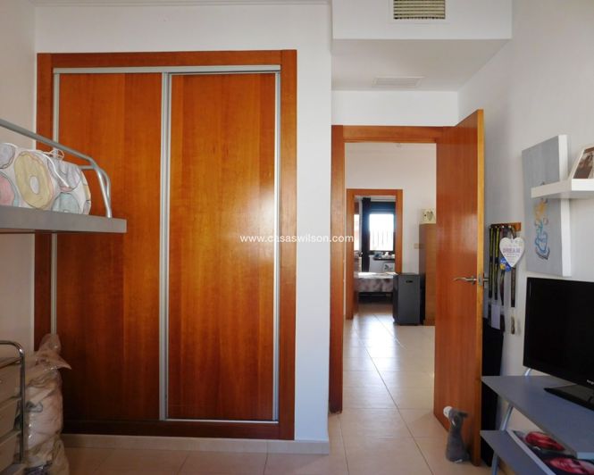 Image No.17-4 Bed Villa for sale