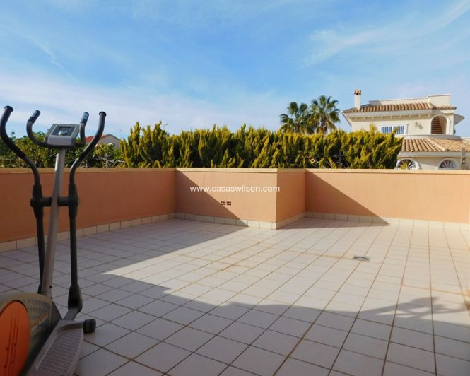 Image No.34-4 Bed Villa for sale