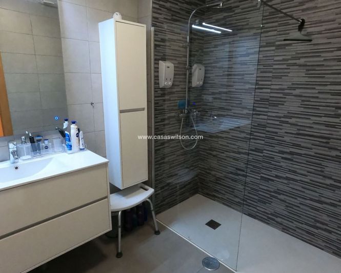 Image No.27-4 Bed Villa for sale