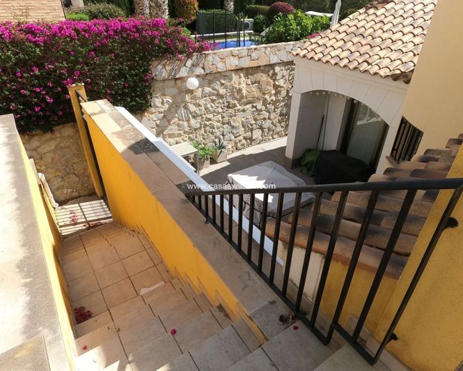 Image No.38-4 Bed Villa for sale