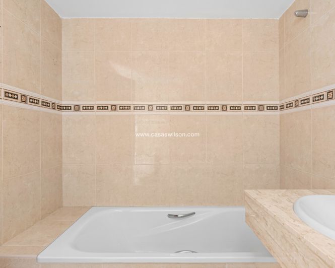 Image No.16-2 Bed Apartment for sale