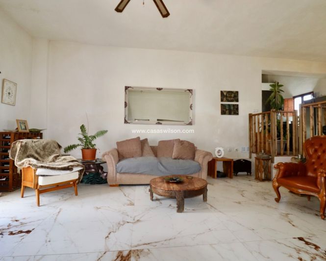 Image No.3-Propriété de 3 chambres à vendre à Dolores