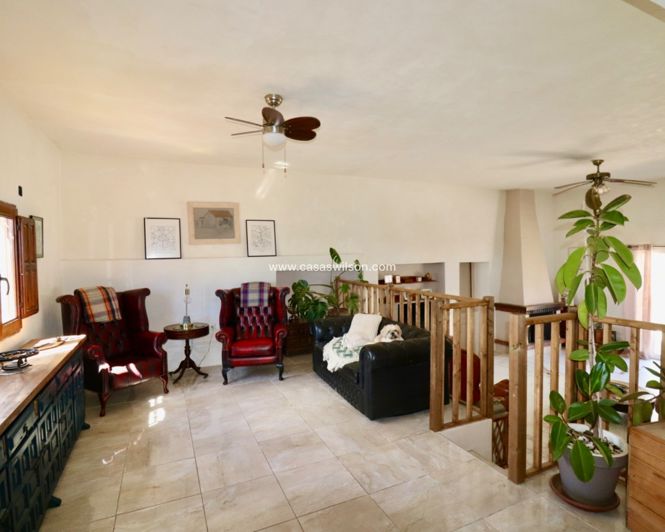 Image No.5-Propriété de 3 chambres à vendre à Dolores