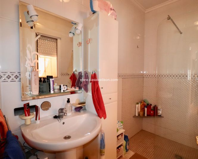 Image No.16-3 Bed Villa for sale