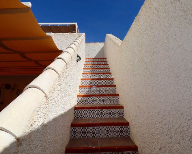 Image No.20-3 Bed Villa for sale