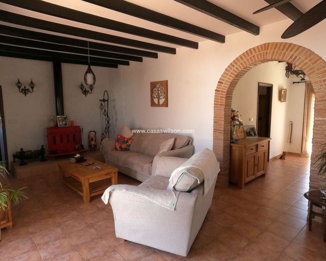 Image No.5-5 Bed Villa for sale