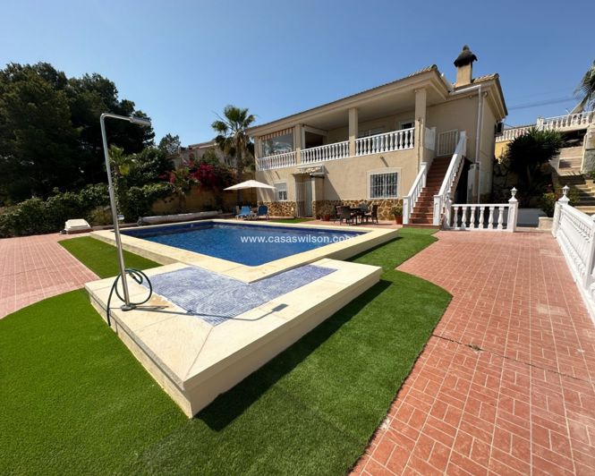 Image No.3-3 Bed Villa for sale