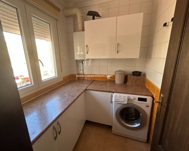 Image No.28-3 Bed Villa for sale