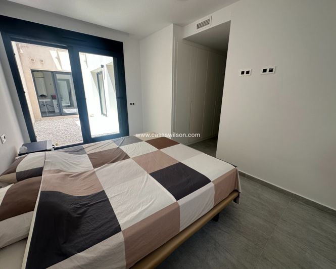 Image No.29-5 Bed Villa for sale