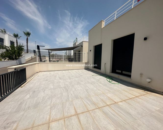 Image No.40-5 Bed Villa for sale