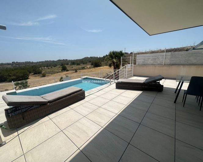 Image No.49-5 Bed Villa for sale