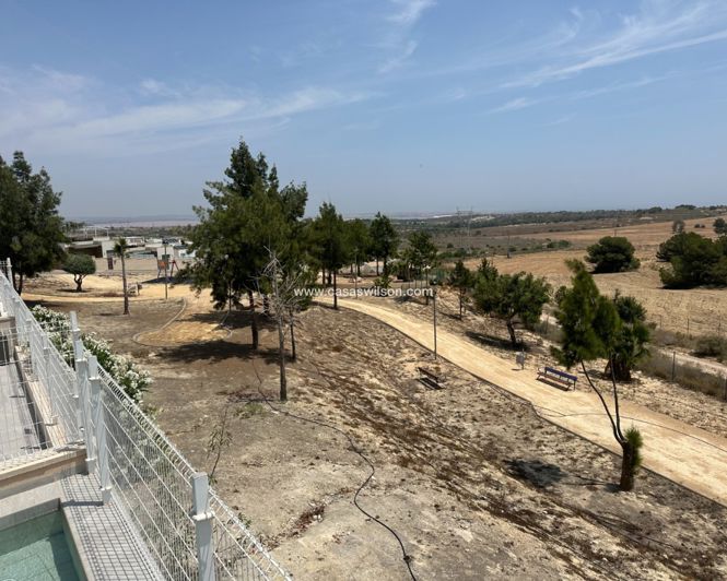 Image No.5-5 Bed Villa for sale